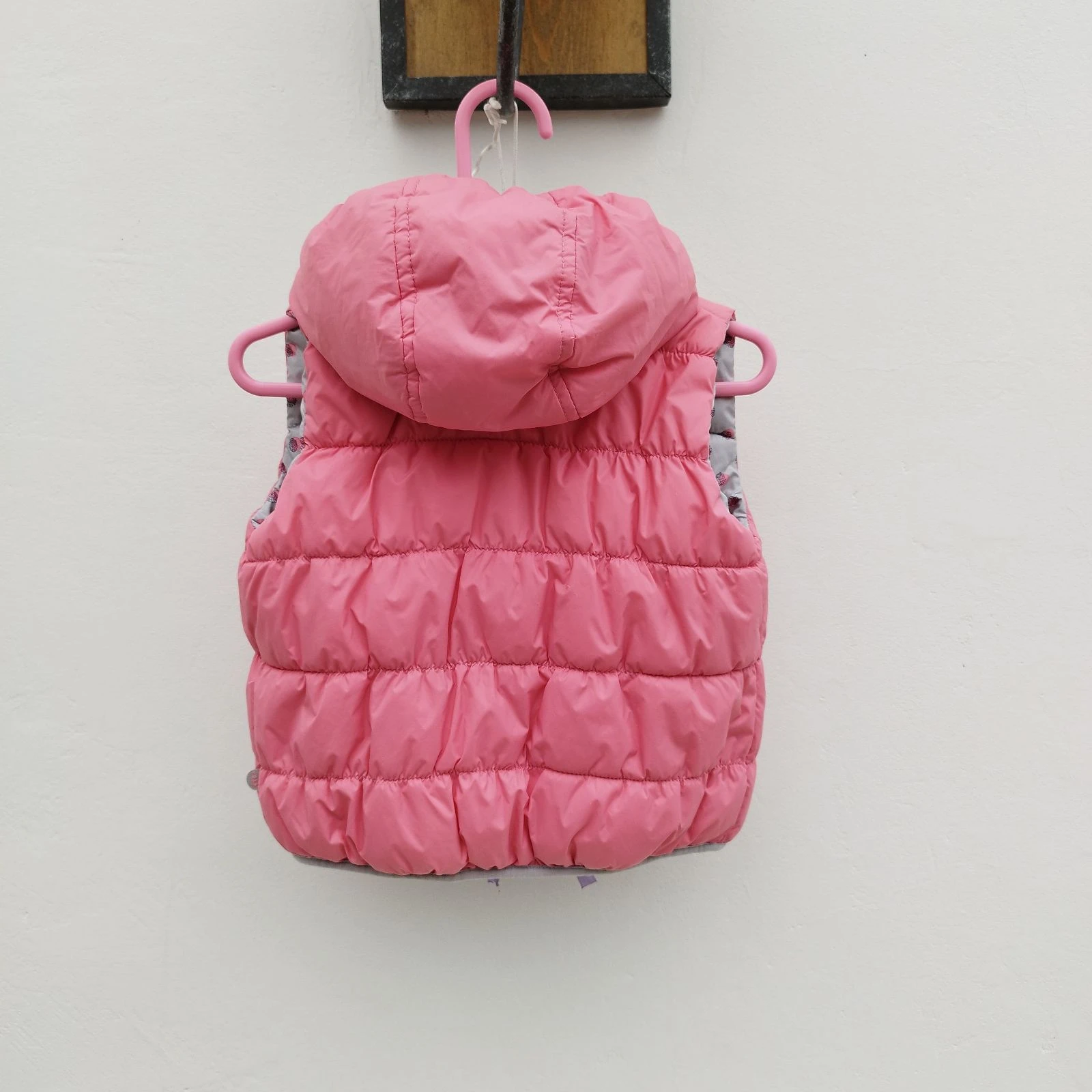 Sleeveless down jacket – photo 5
